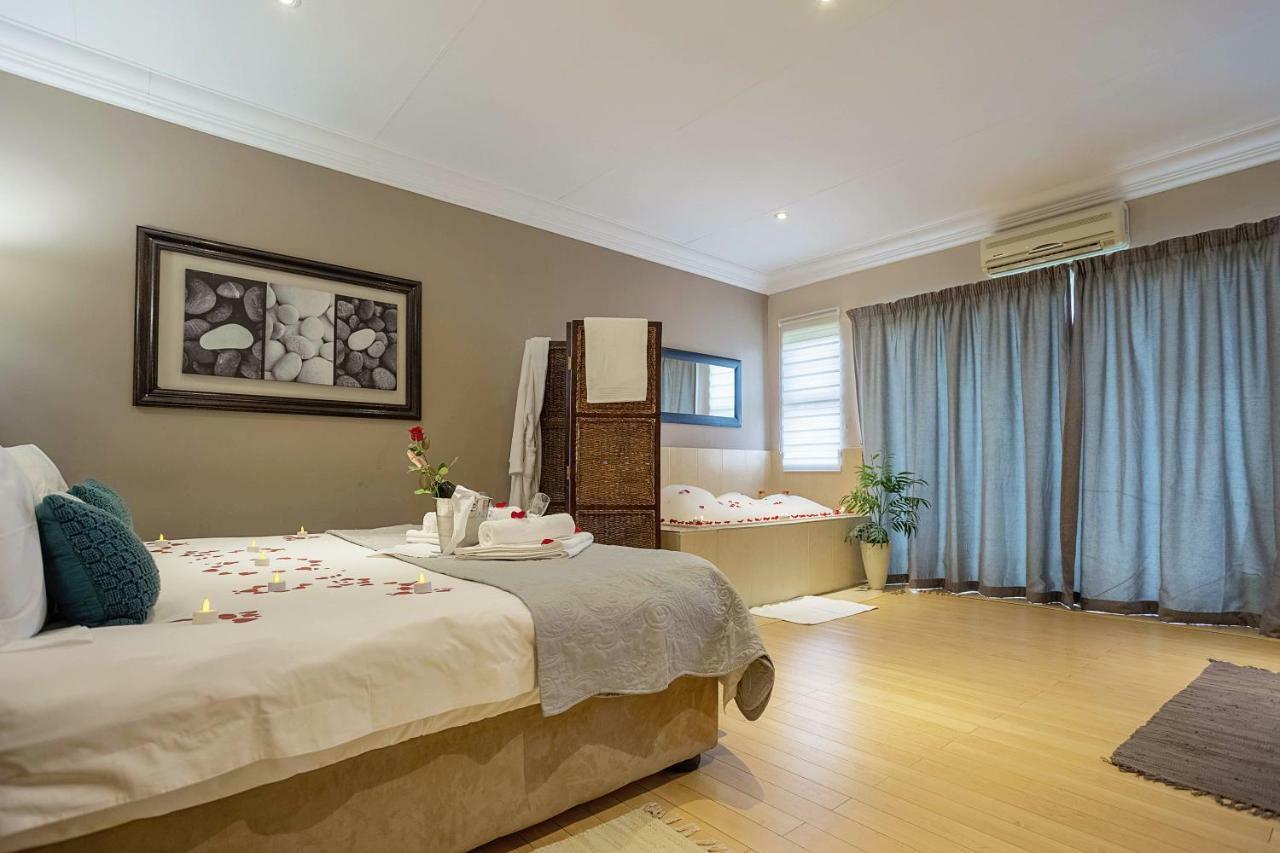 Three Oaks And An Aloe Boutique Hotel Hartbeespoort Ngoại thất bức ảnh