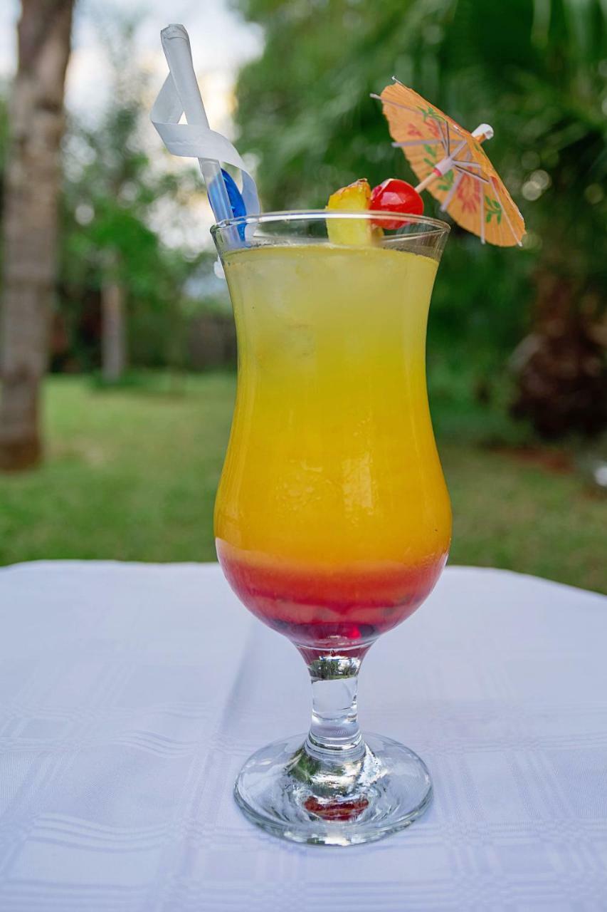 Three Oaks And An Aloe Boutique Hotel Hartbeespoort Ngoại thất bức ảnh