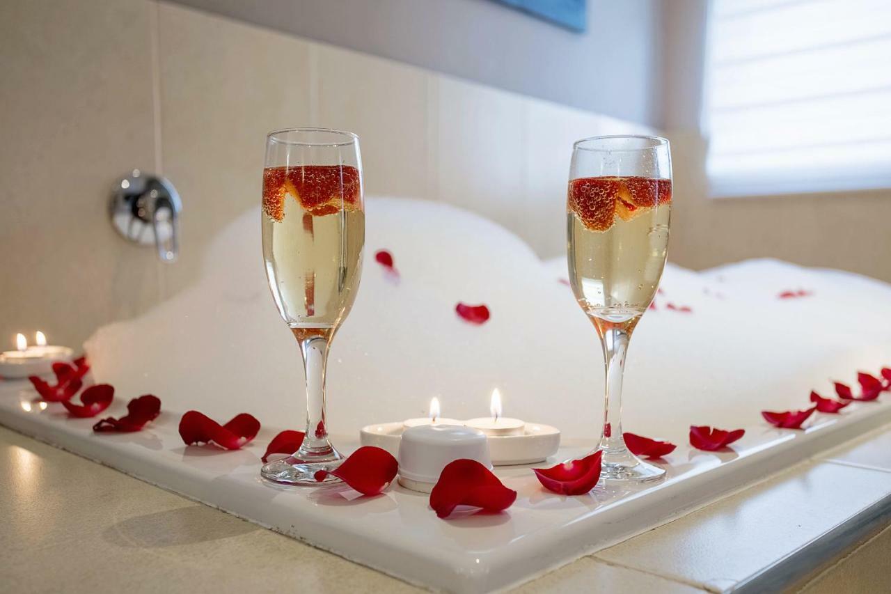 Three Oaks And An Aloe Boutique Hotel Hartbeespoort Ngoại thất bức ảnh