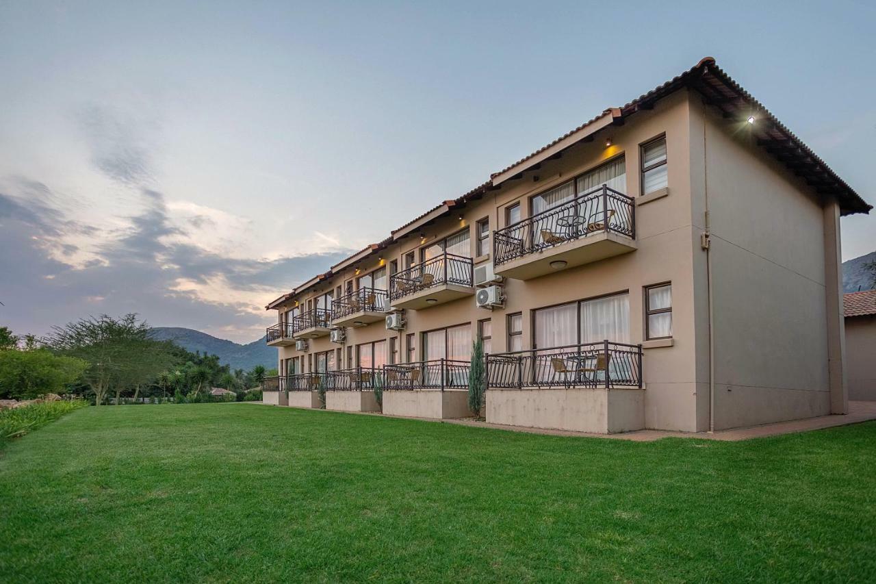 Three Oaks And An Aloe Boutique Hotel Hartbeespoort Ngoại thất bức ảnh