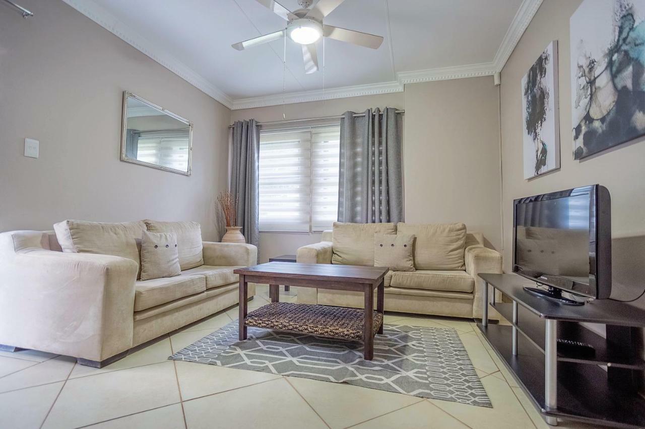 Three Oaks And An Aloe Boutique Hotel Hartbeespoort Ngoại thất bức ảnh